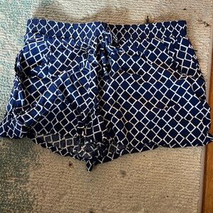Blue shorts with pockets